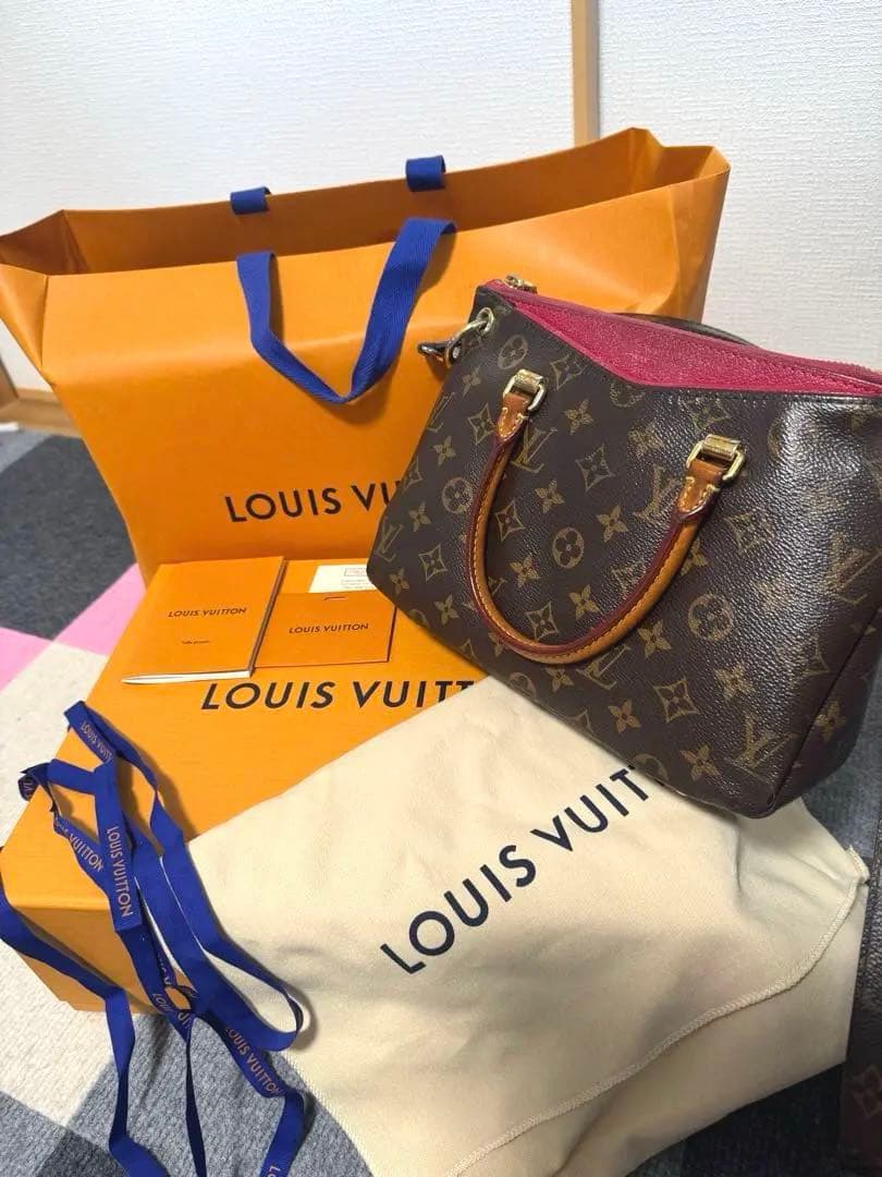 ルイ・ヴィトン モノグラム ハンドバッグ　箱付き