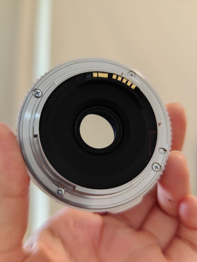 ヨシヒロ Canon EF 40mm f2.8 STM