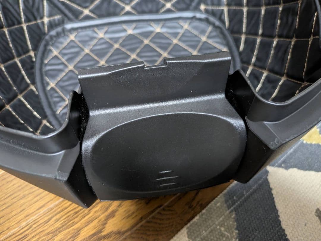 SHAD（シャッド）製 バイク用リヤボックスSH34