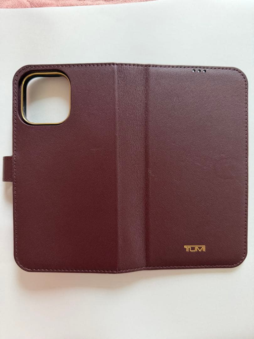iPhone14promax TUMI バーガンディ 手帳型（取外し可能）ケース