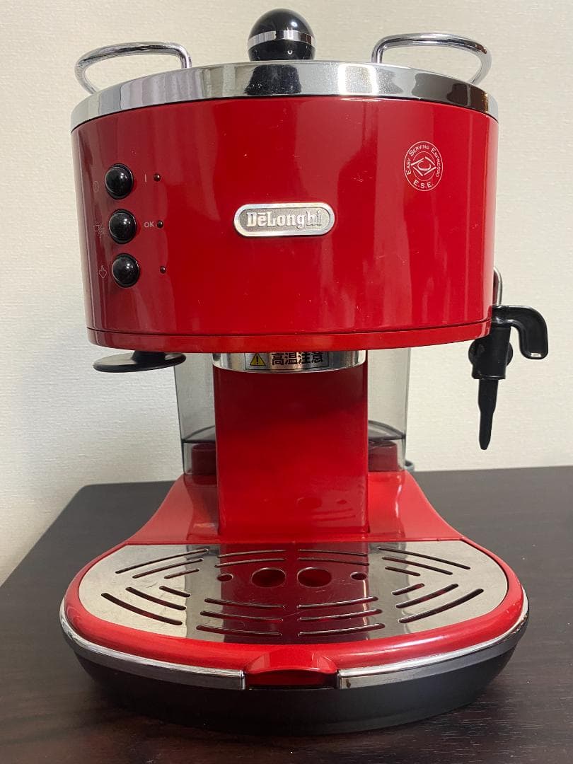 DeLonghi 赤 エスプレッソマシン　デロンギEC310