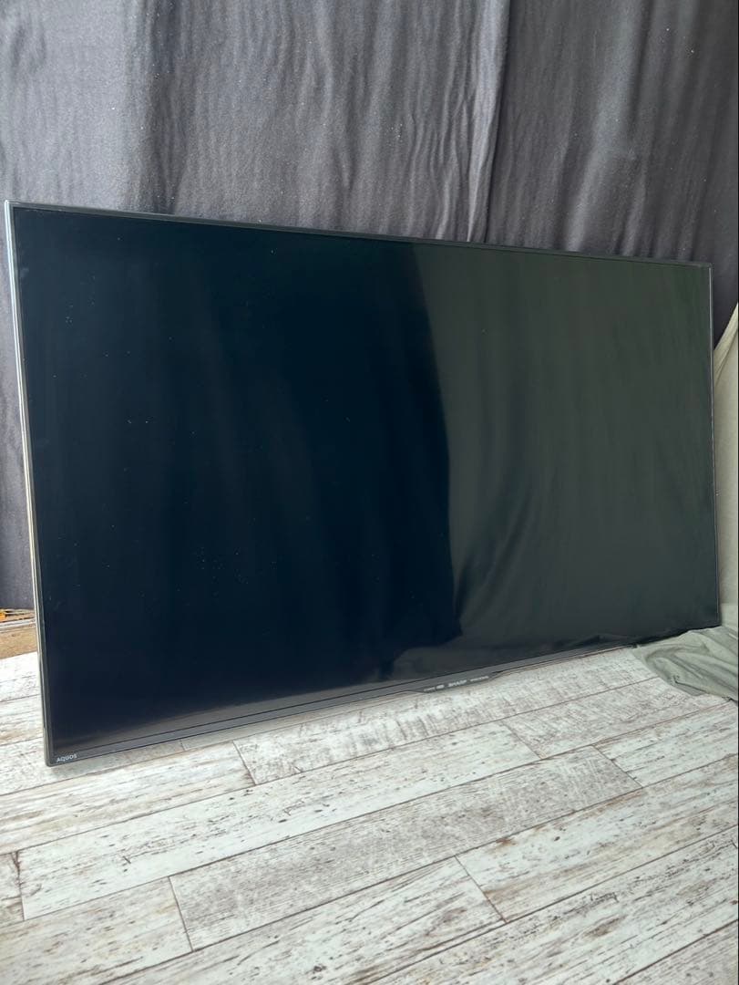 シャープ　AQUOS 50インチ液晶テレビ　※スタンドなし