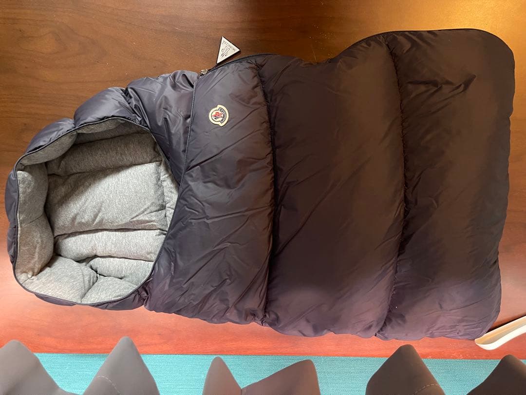 モンクレール　おくるみ