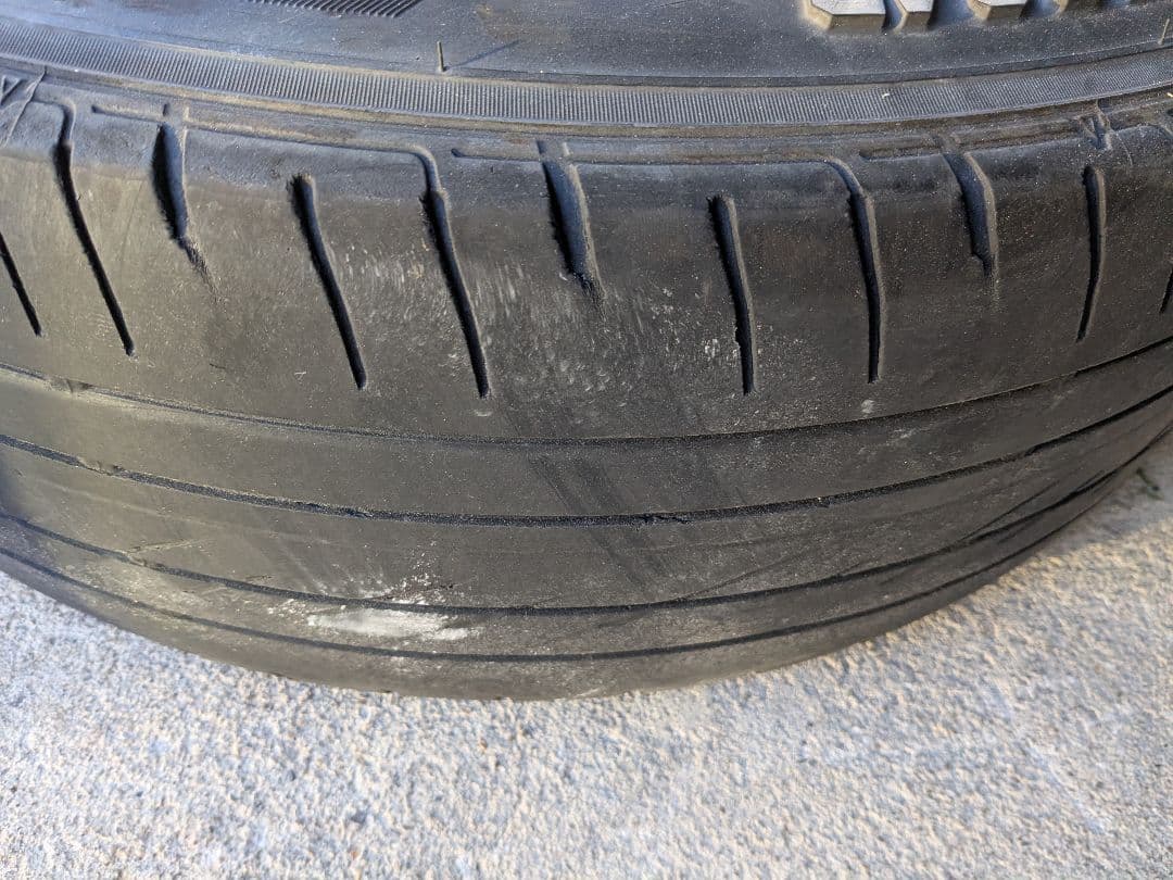 ゆーあ ロクサーニバトルシップ2 17インチタイヤホイールセット