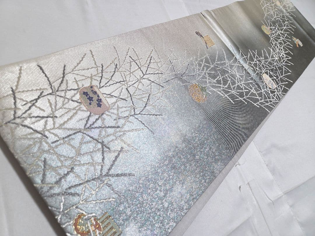 B5◆着物くつろぎ 美品 光琳 有職姫芝文様 金銀 六通 正絹 フォーマルな袋帯