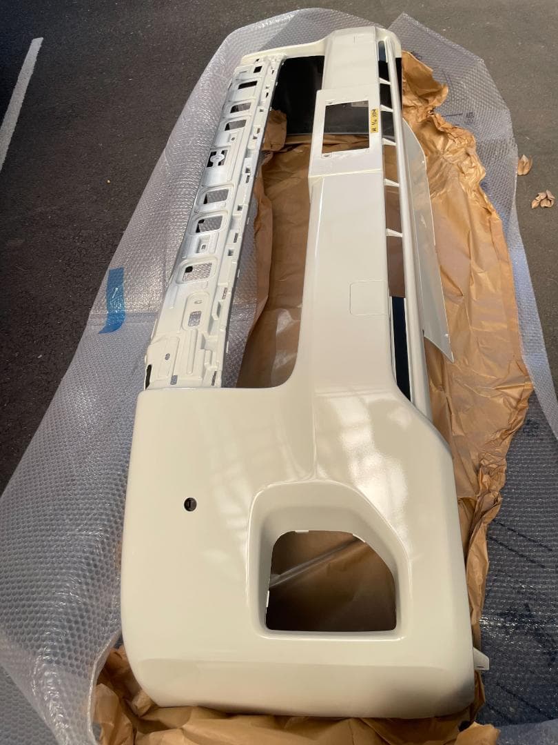 【ショウMEN】ハイエース　スーパーロング　ワイド　フロントバンパー　058