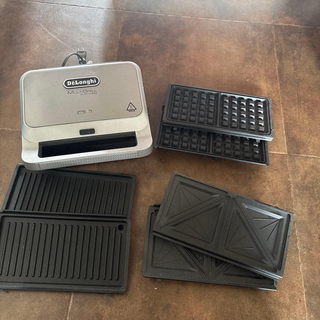 DeLonghi ワッフル・ホットサンドメーカー SW13ABJ-S