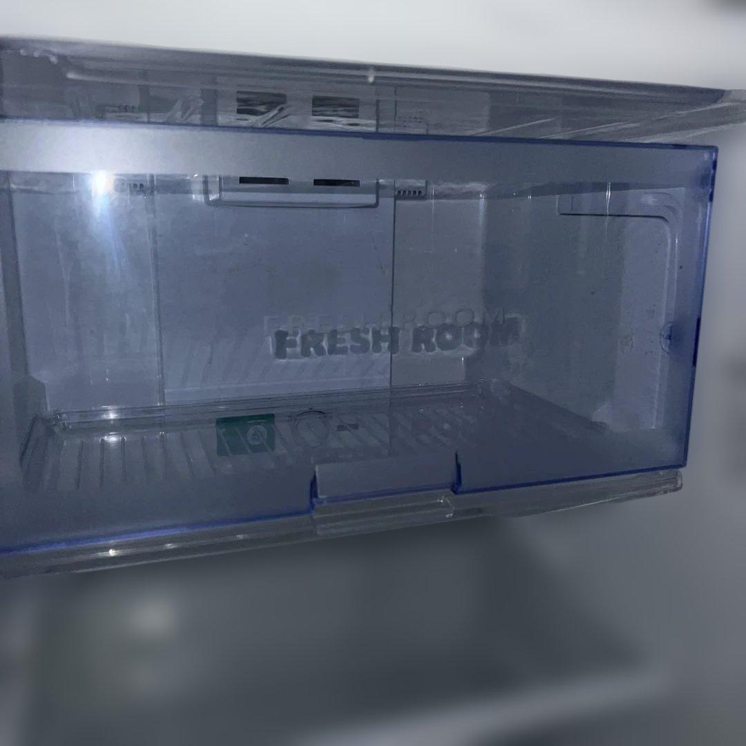 ⭐︎SHARP/プラズマクラスター/中型冷蔵庫/225L/ステンレス風デザイン