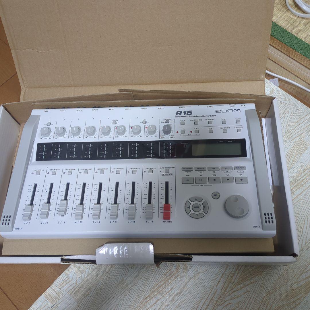 配信機器・PA機器・レコーディング機器 Zoom R16