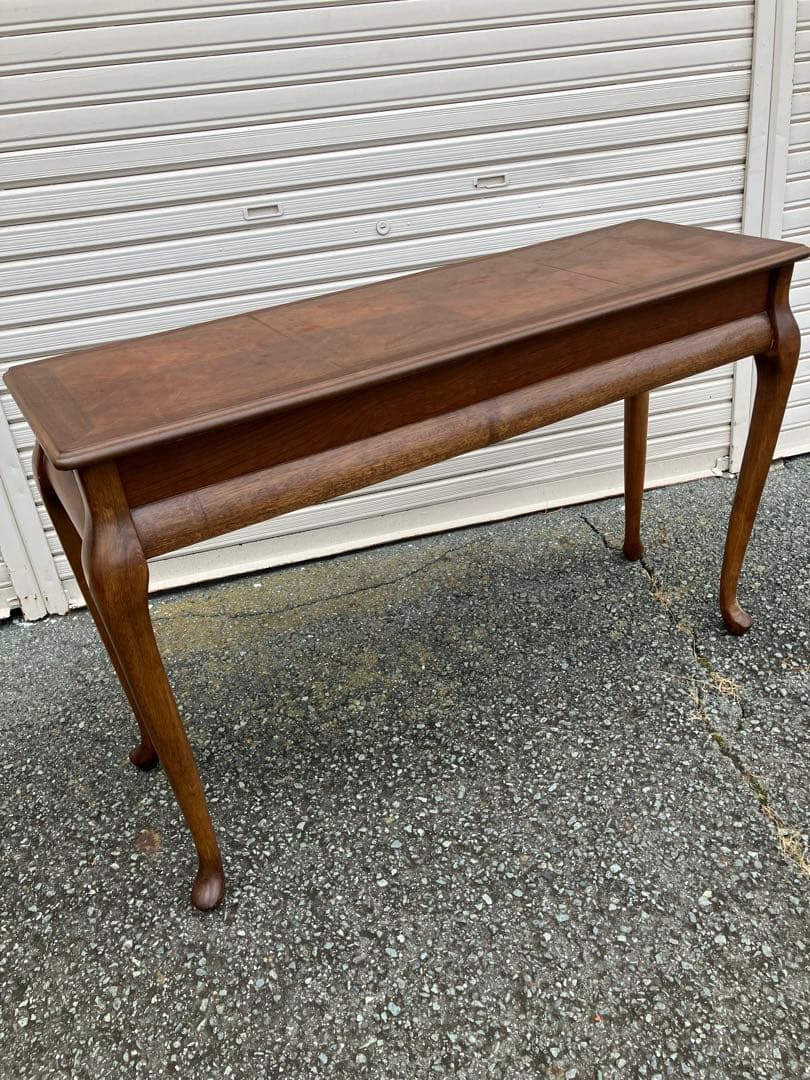 猫足コンソール