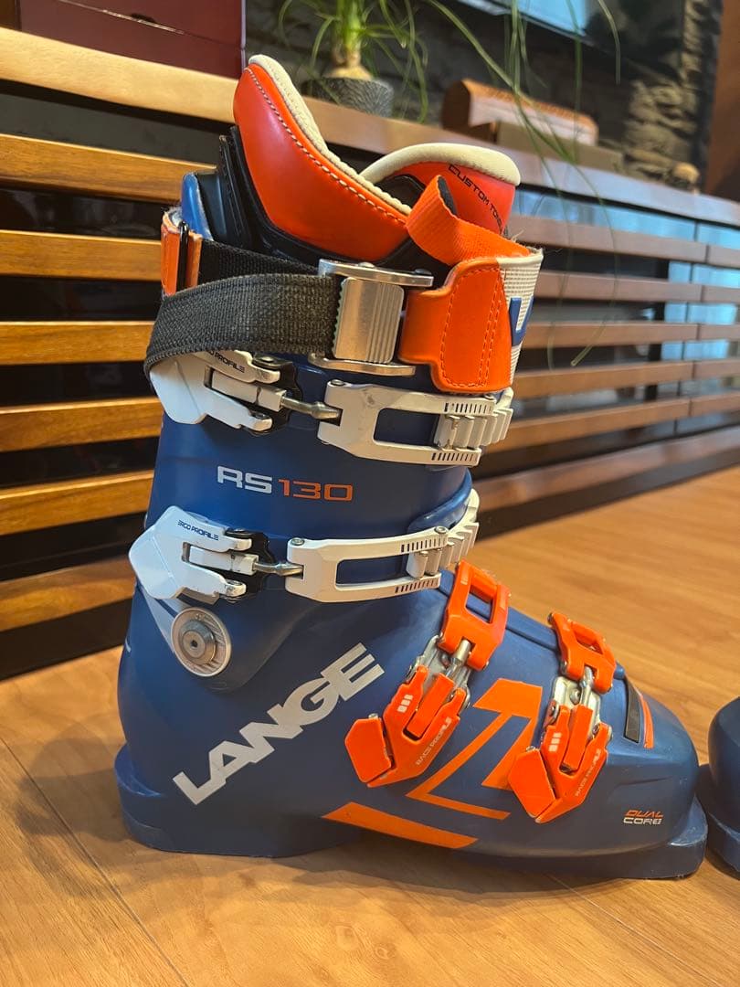 LANGE RS 130 スキー用ブーツ 青/オレンジ