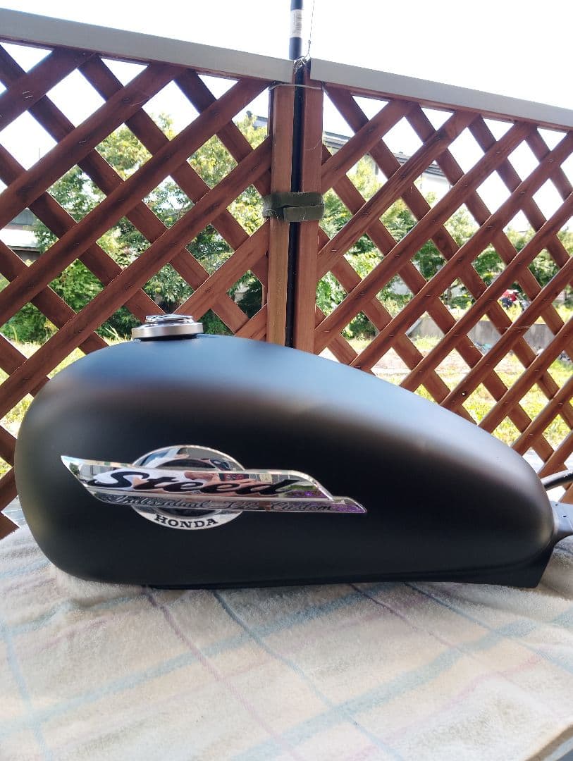 スティード600タンク マットブラック