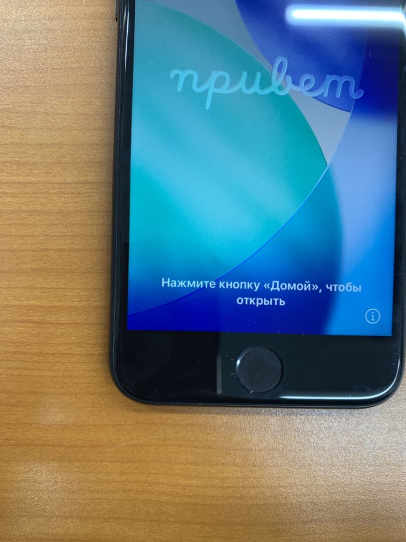 か*ん様 動作確認済 iPhone SE 第2世代 256GB ID W3370