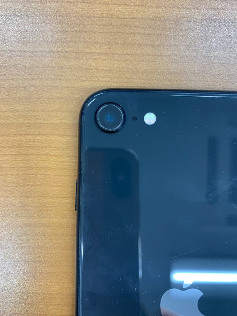 か*ん様 動作確認済 iPhone SE 第2世代 256GB ID W3370