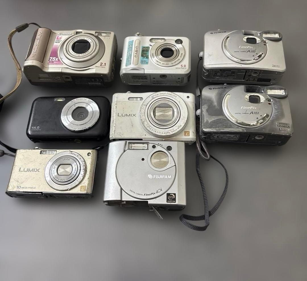 i*g様 コンパクトデジカメ８台まとめ売り（ジャンク品）