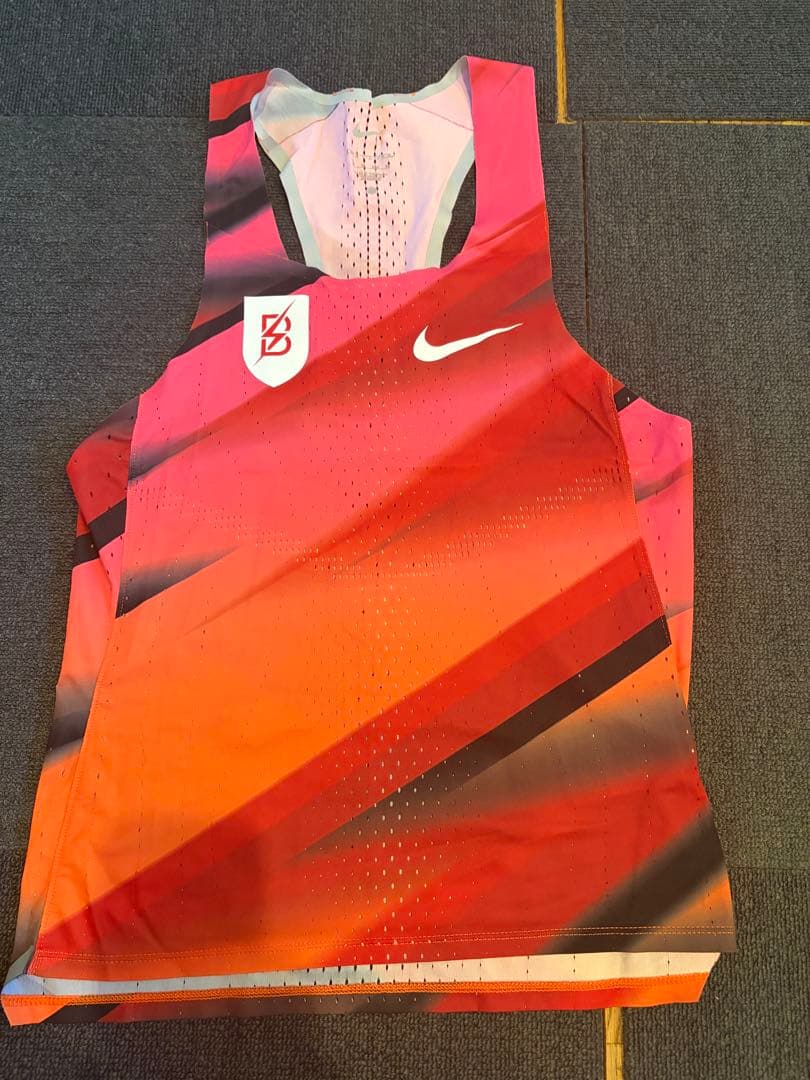 NIKEエアロスイフト上