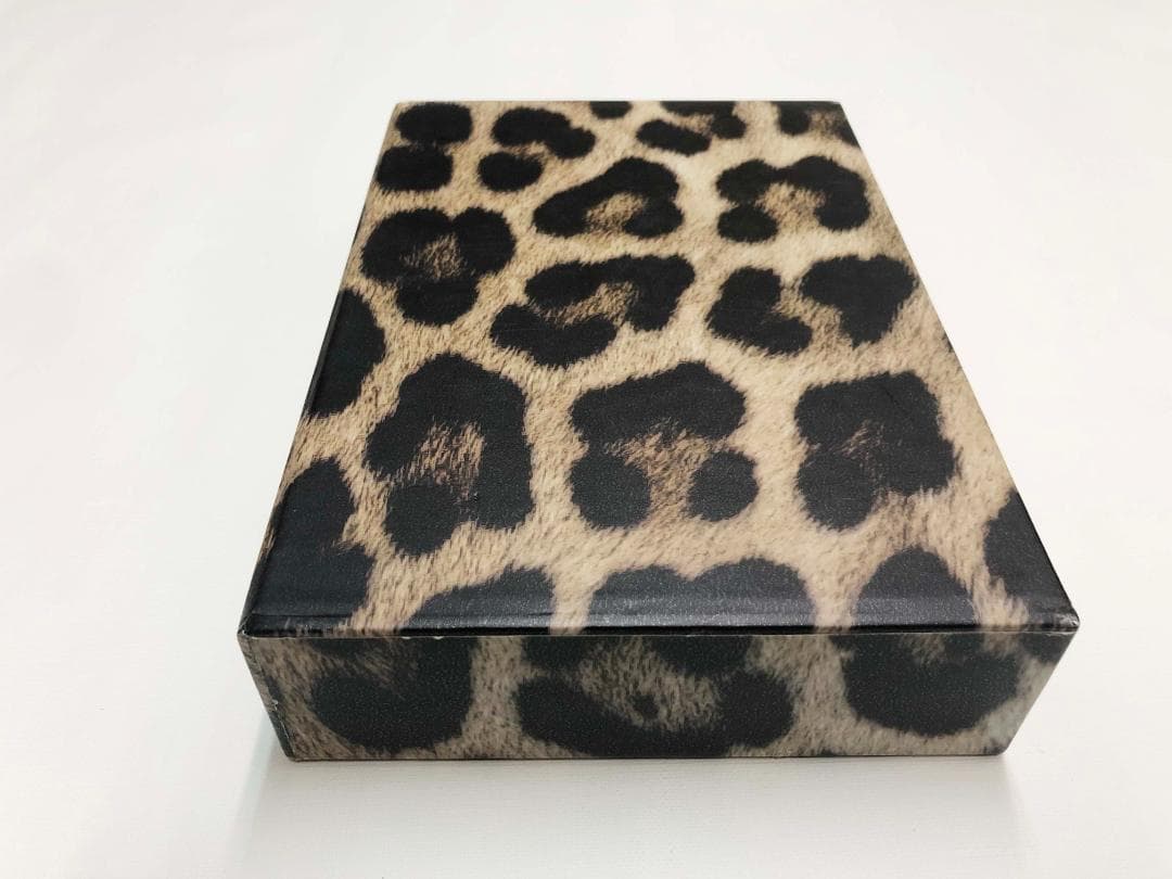 ブラックフライデー12月1日まで　Cartier（カルティエ）中古本