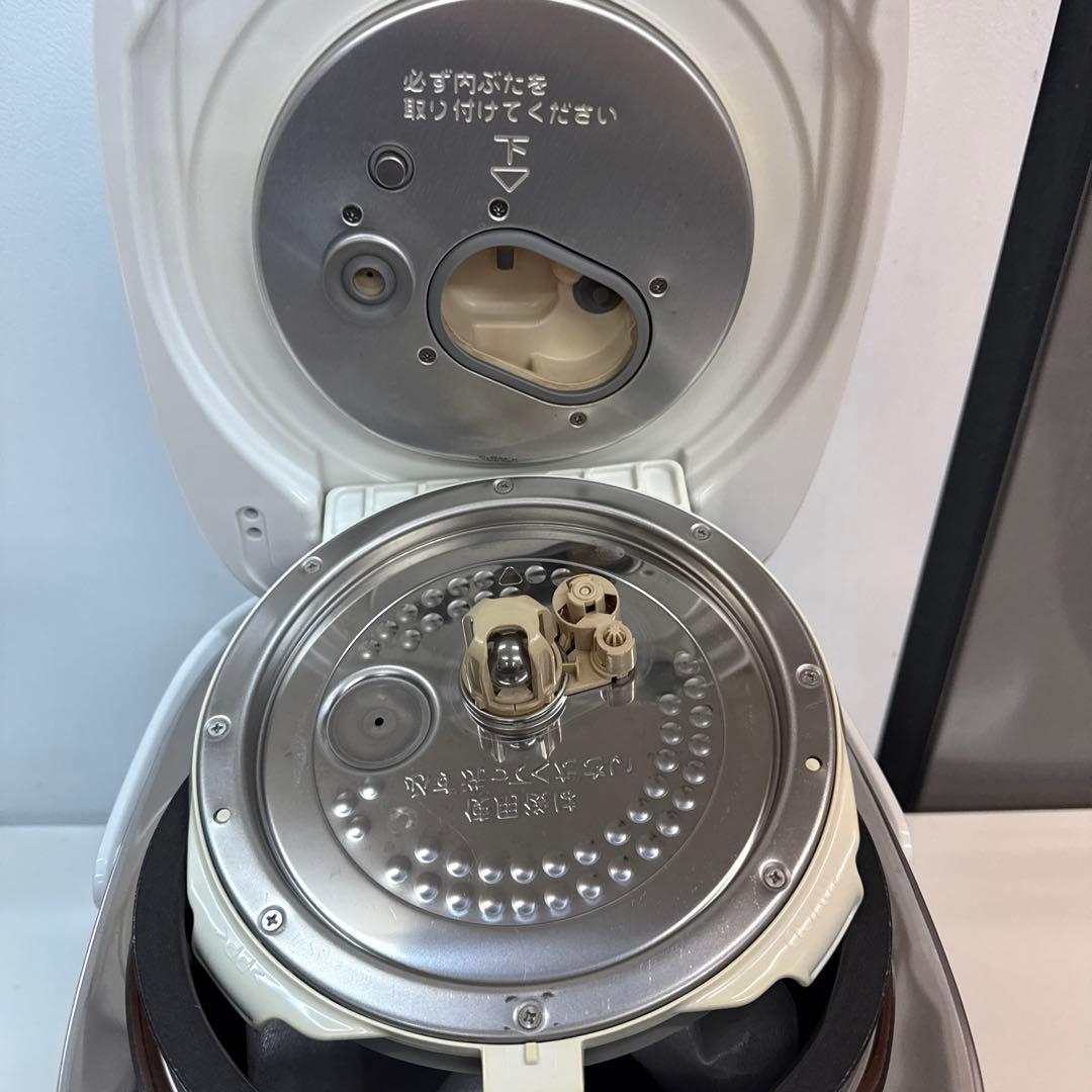 TOSHIBA RC-10VSJ真空圧力Ịジャー炊飯器