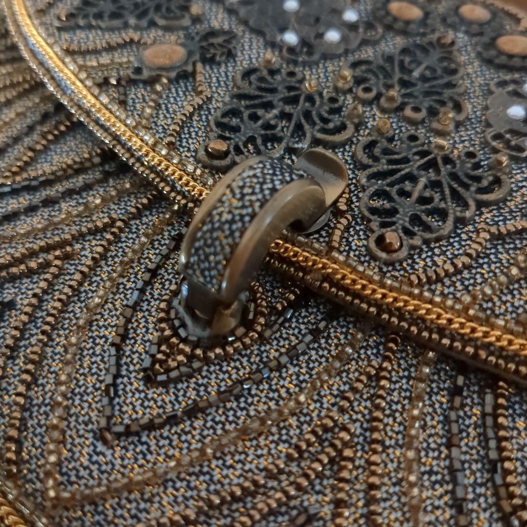 ルミーはしもと　ビーズ刺繍 半月型パーティーバッグ