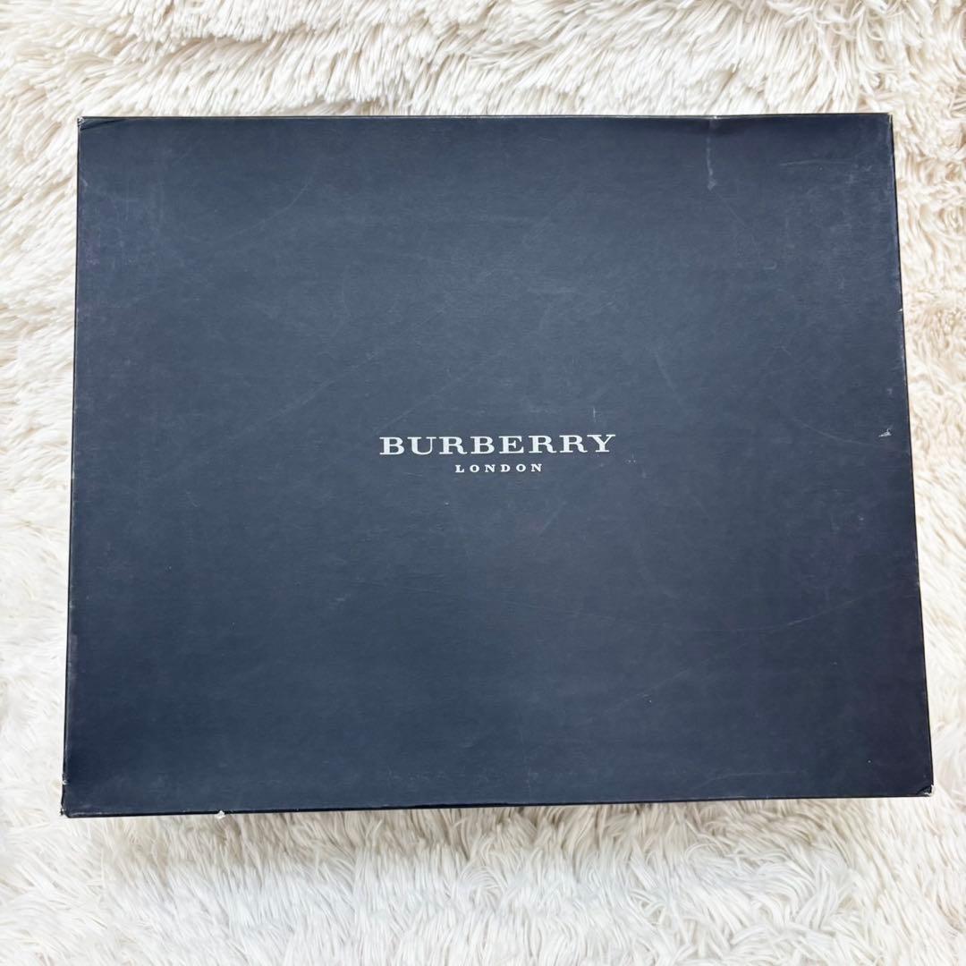 バーバリーロンドン サフィアーノレザー ノバチェック 冠婚葬祭 黒