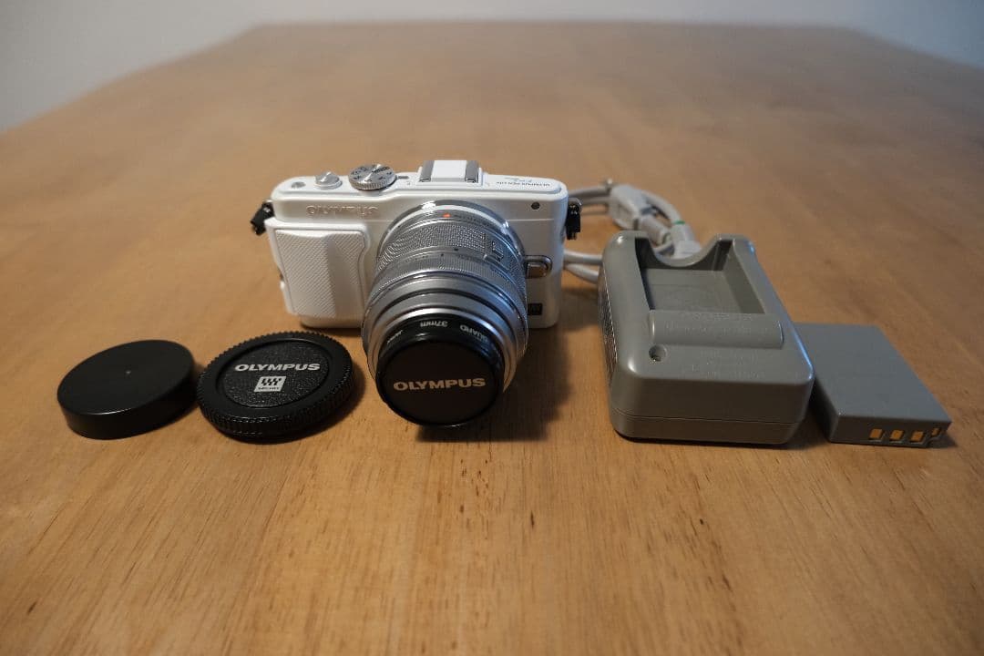 OLYMPUS E-PL6 ミラーレス一眼カメラ