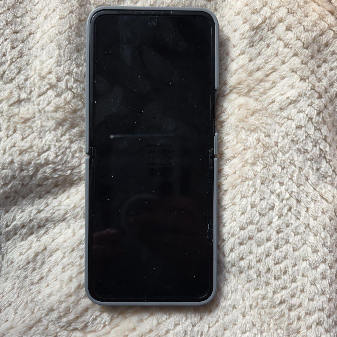 Samsung Galaxy Z Flip 6本体 ケース付き