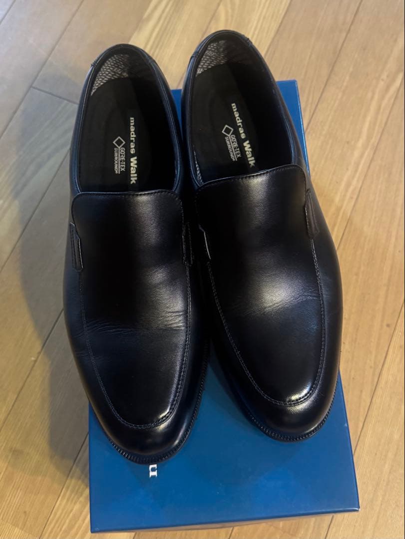 【未使用】madras Walk 黒 レザードレスシューズ（25.5㎝）