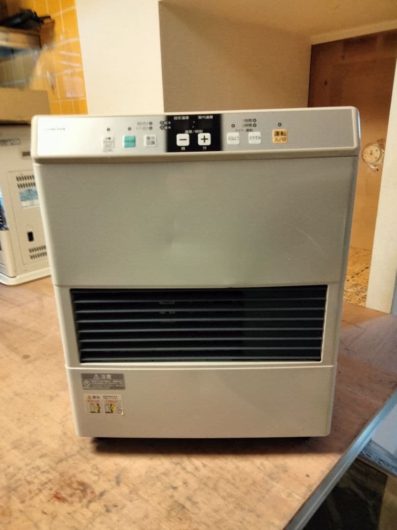 札幌発コロナFF温風石油ストーブ！品番「FF‐VG4214S」2014年式中古品