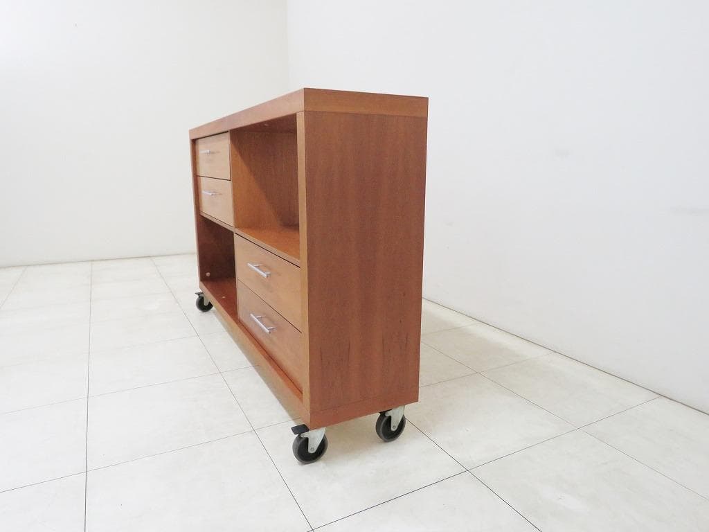 ボーコンセプト サイドボード キャビネット シェルフ 書 本 飾り棚 テレビ