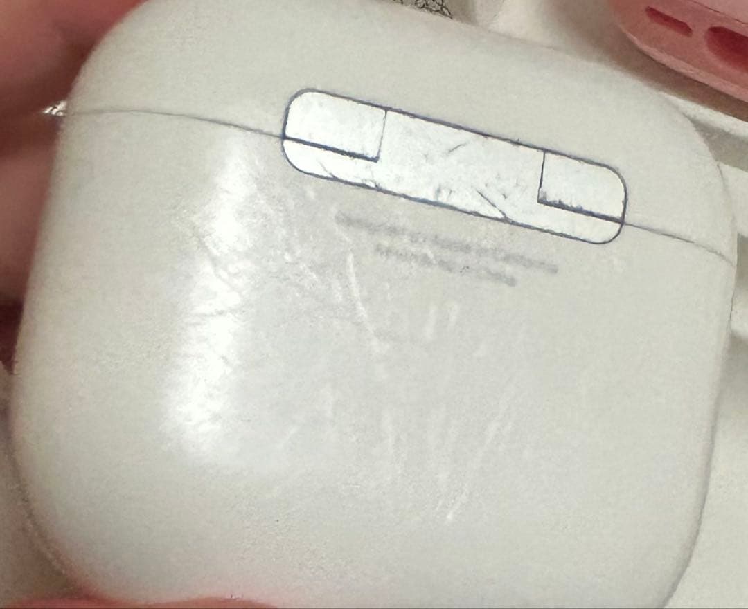 Apple Airpods4 アクティブノイズキャンセリング　ESRケース付き