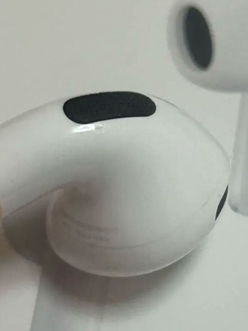 Apple Airpods4 アクティブノイズキャンセリング　ESRケース付き