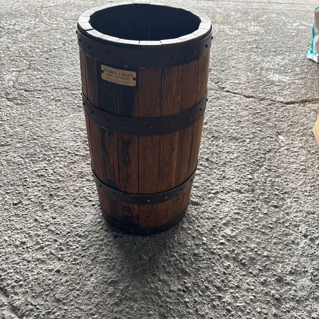 キリン　BARREL CRAFT KIRIN DISTILLERY 傘立て