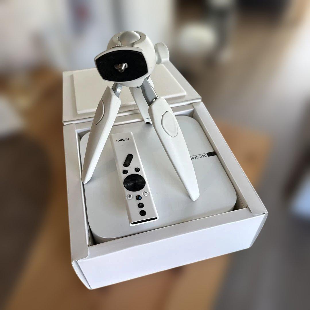 美品XGIMI プロジェクター本体 ホワイト