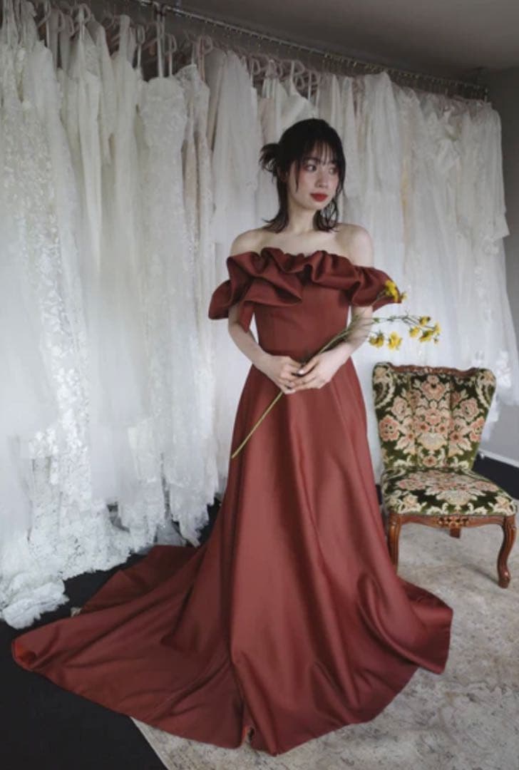 ドレスプロダクション オフショルダー Aラインドレス