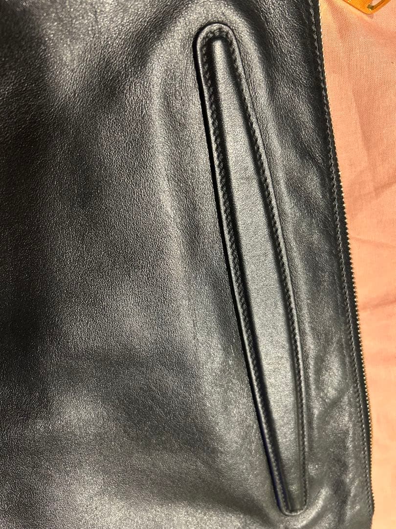 ミュウミュウ　スタッズ　クラッチバック