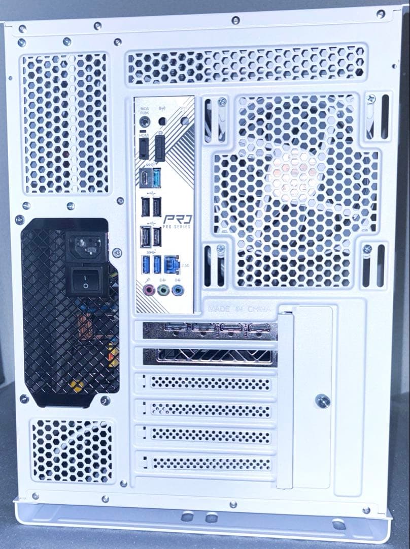 【特価】ゲーミングpc新品RYZEN5 9600x rx7800xtSSD1TB