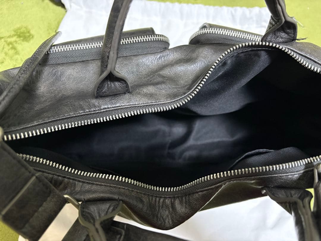 camphor woodフェイクレザーマルチポケットショルダーバッグブラック