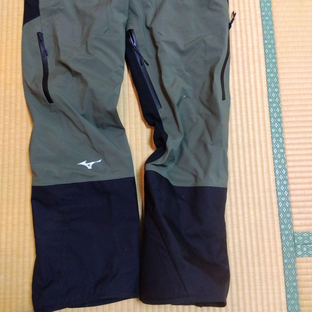 美品Mizuno スキーウェア 2025モデルオリーブグリーン
