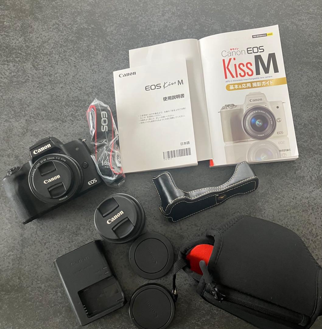 Canon キャノン EOS kiss M ダブルレンズ キット　一眼
