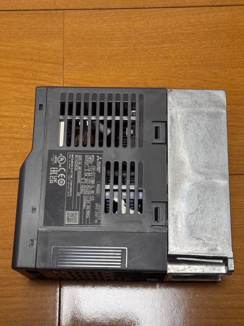 9専用 三菱　インバータ　FR-D710W-0. 4K　本体のみ　元箱なし