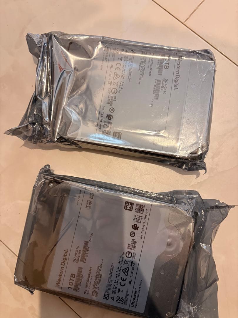 Western Digital DC HC510 10TB HDD（2個）
