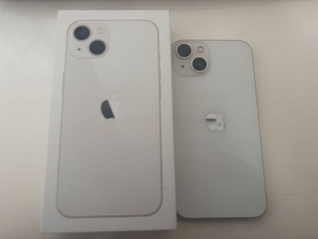 Apple iPhone 13 ホワイト 本体 箱と充電コード付き