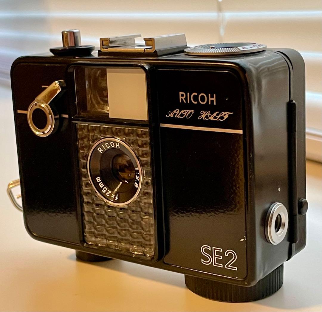 フィルムカメラRICOH SE2 オートハーフ