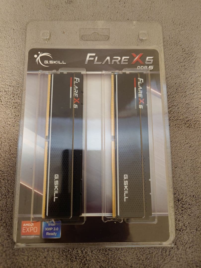 メモリー g.skill DDR5-6000Mhz 32GB (2x16GB)