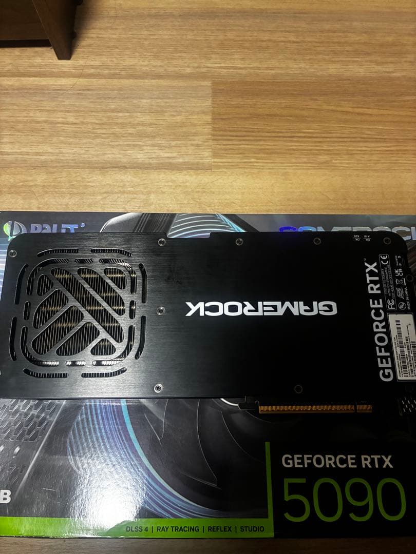 RTX5090 動作未確認 美品