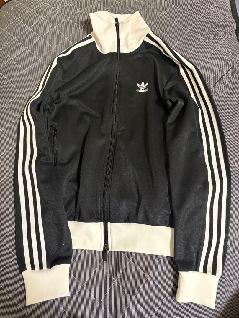 adidasベッケンバウアートラックトップ