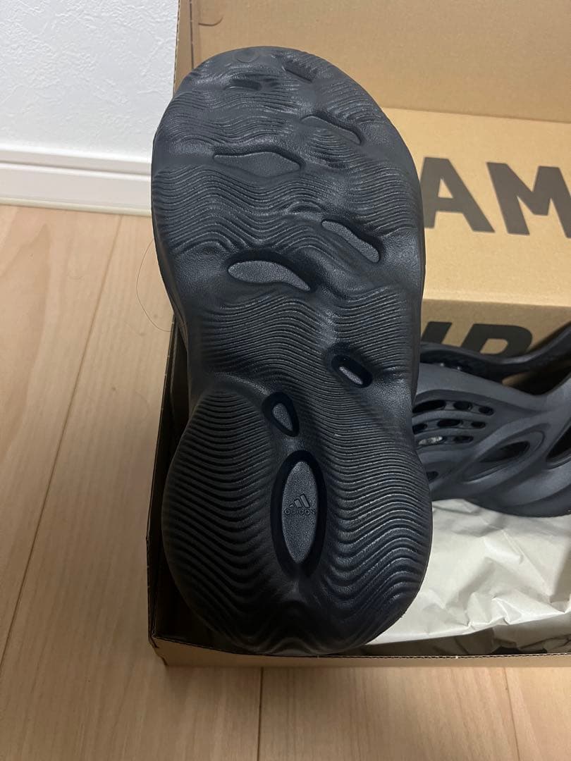 adidas YZY FOAM RNR 27.5㎝ 新品未使用