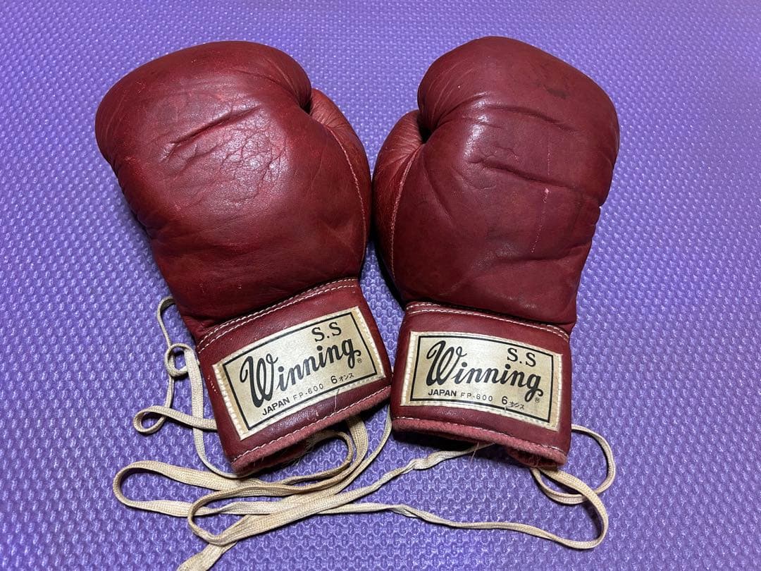 Winning ボクシンググローブ 6oz 赤　ウイニング　旧ロゴ