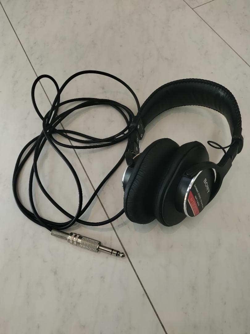 ヘッドホン SONY MDR-CD900ST