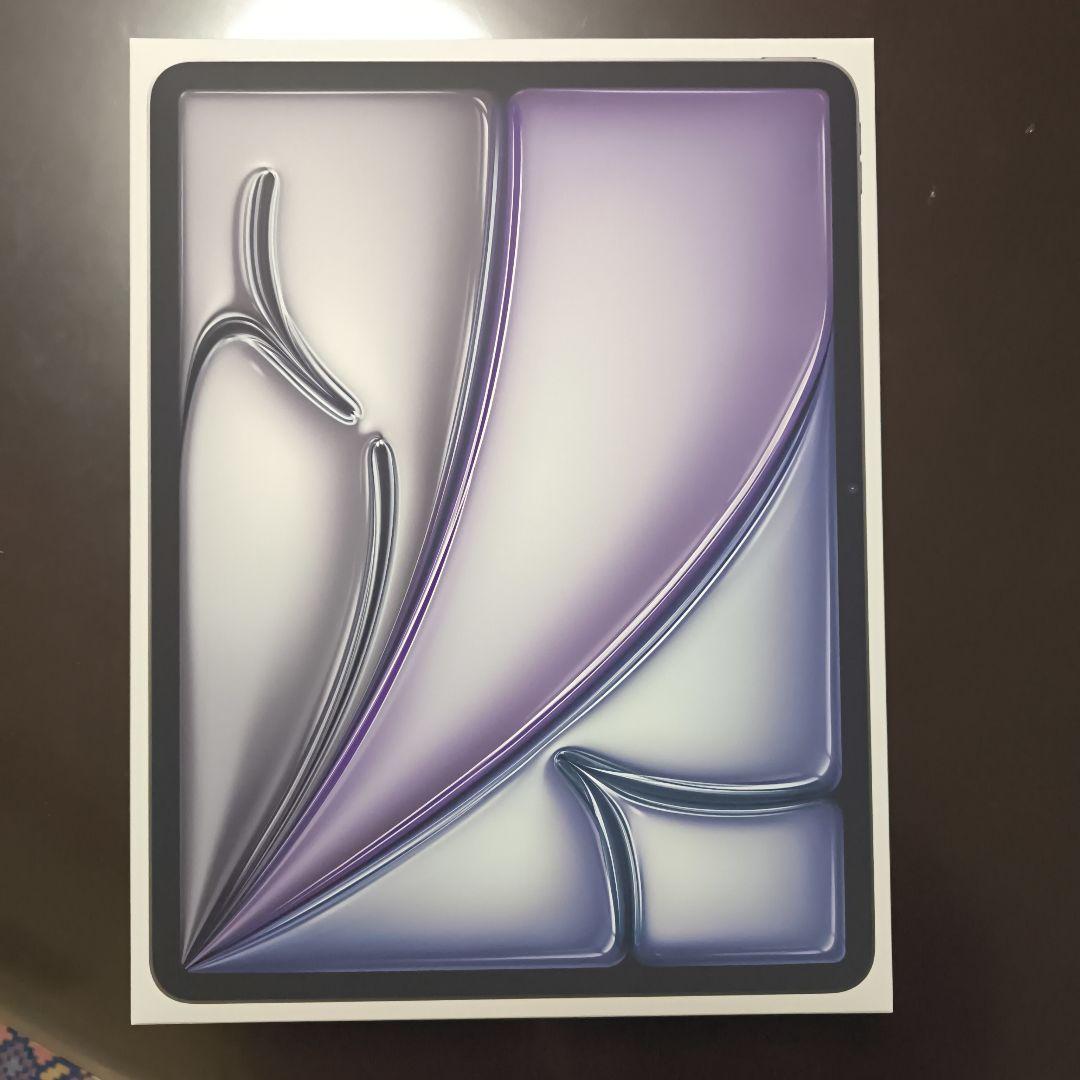 iPad Air M3 13インチ　　超美品　ケース付き